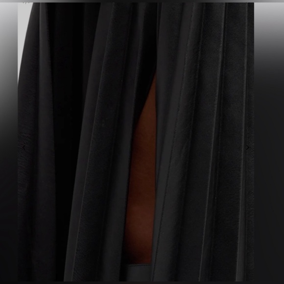 Elie Tahari leather The Amalia Pleated Mixed Media Sweater Dress
Color black - Picture 6 of 13